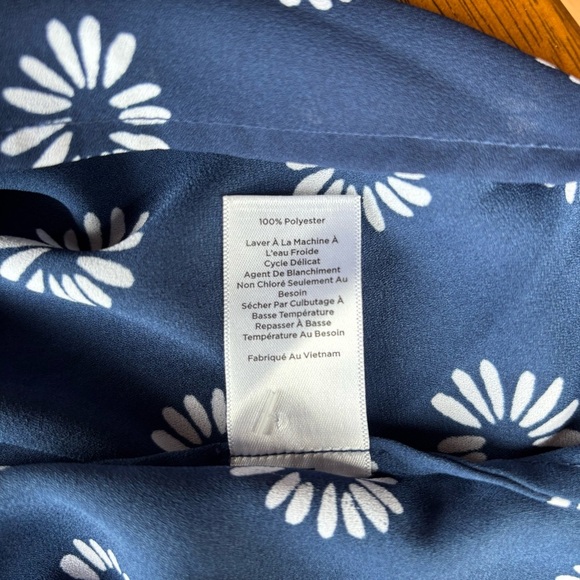 Talbots Navy and White Floral Blouse - Picture 6 of 7